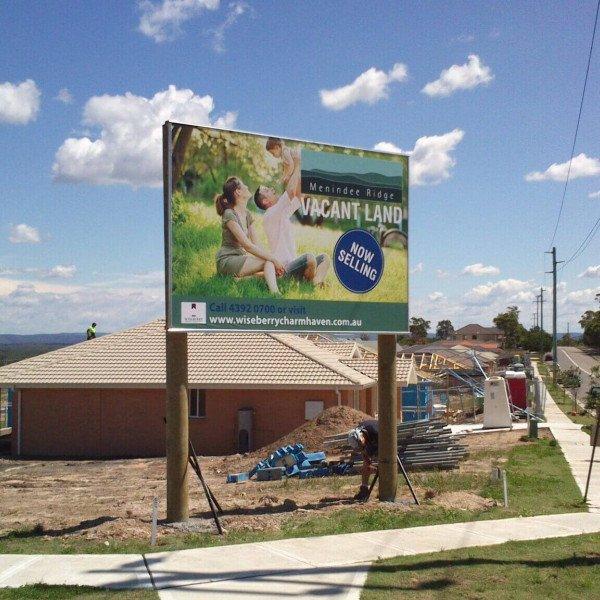 Council approval is required to erect signs in public places. Locations identified in our local elections policy maps are deemed approved.
Other locations are not encouraged but can be submitted for approval.